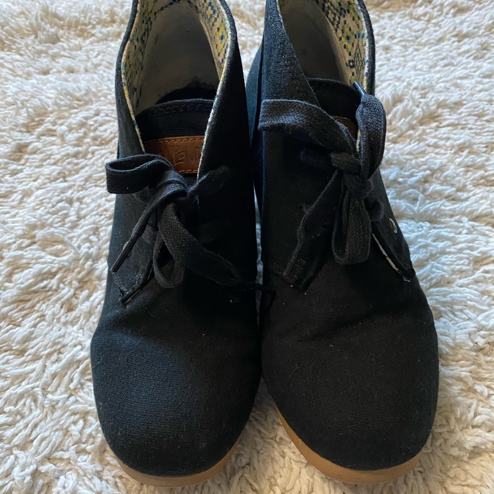 Madpaw ankle boots size 9